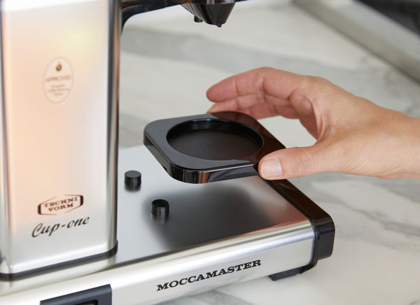 Moccamaster Cup-One with hand adjusting equipment